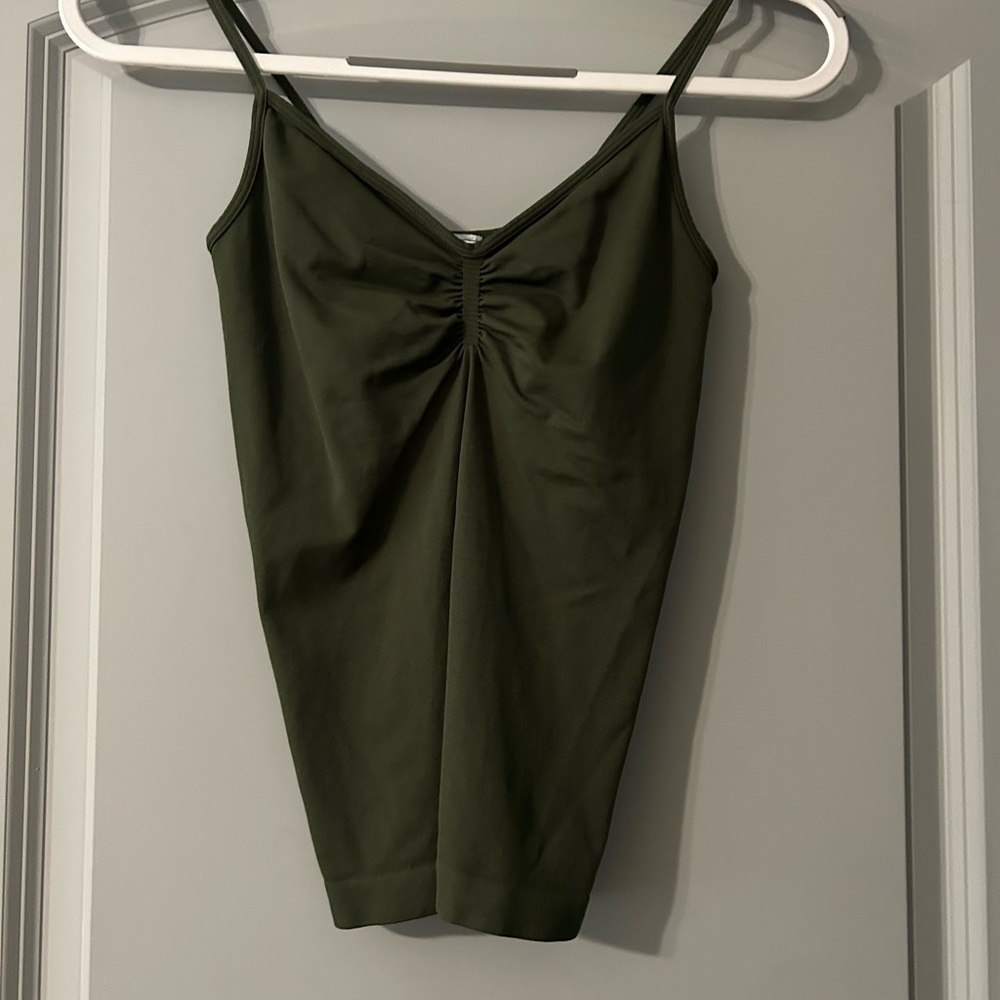 Lot of 4 Ruched Ballerina Camisoles - Black, Brown, Cream, Green - Picture 6 of 6